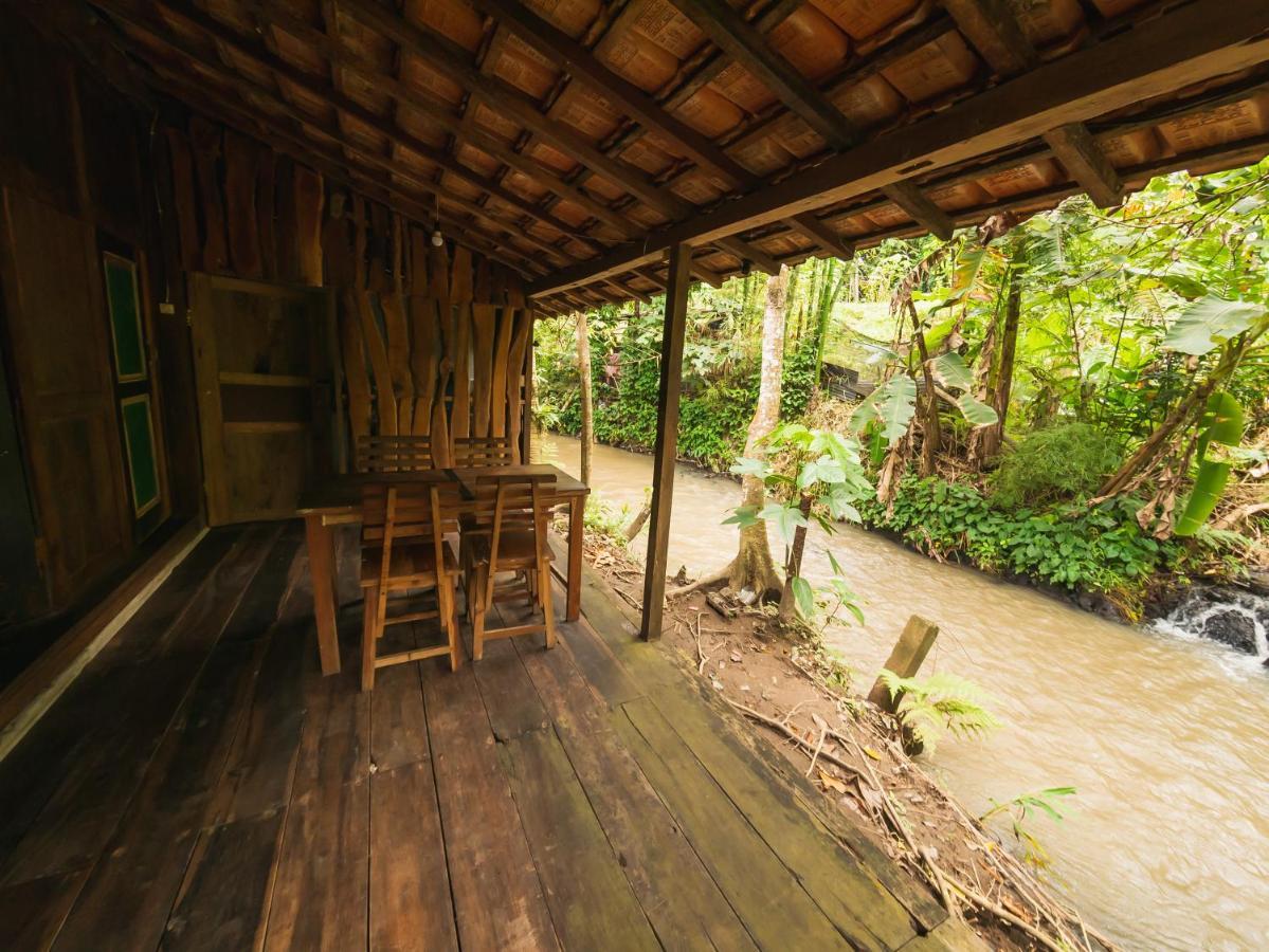 Villa Kampung Ayem Riverside Sleman  Esterno foto